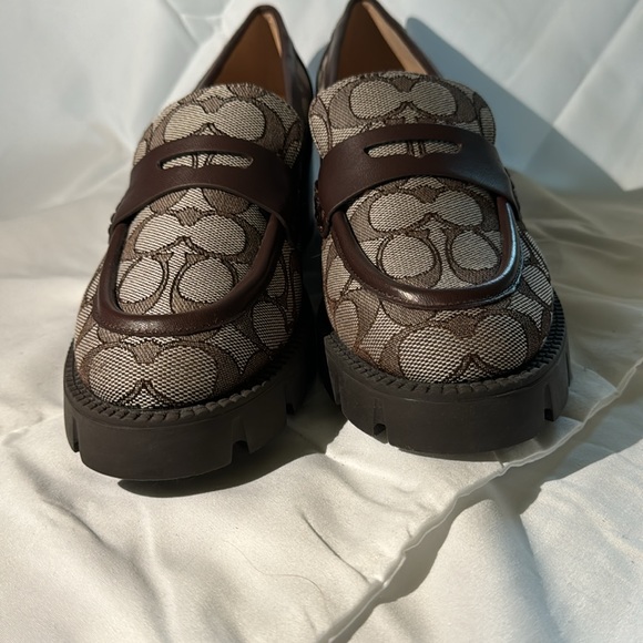 Coach Cora Loafers, 6.5B - Picture 7 of 7